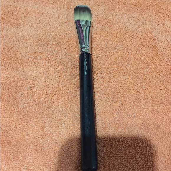 Authentic Mac brush set - Picture 7 of 7